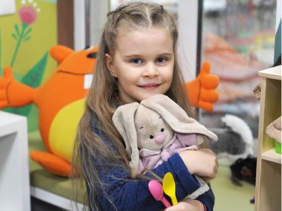 Белое пятно на зубе - это кариес