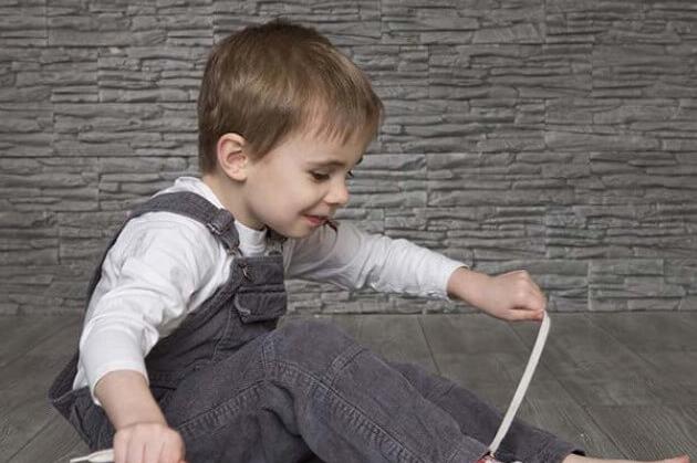 4 фразы, убивающие самостоятельность ребенка